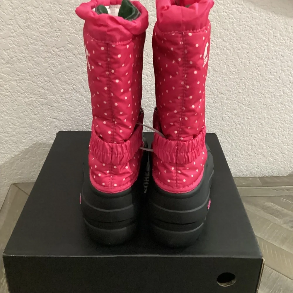 SOREL Flurry Weather Resistant Snow Boot (Big Kid) 7 M,